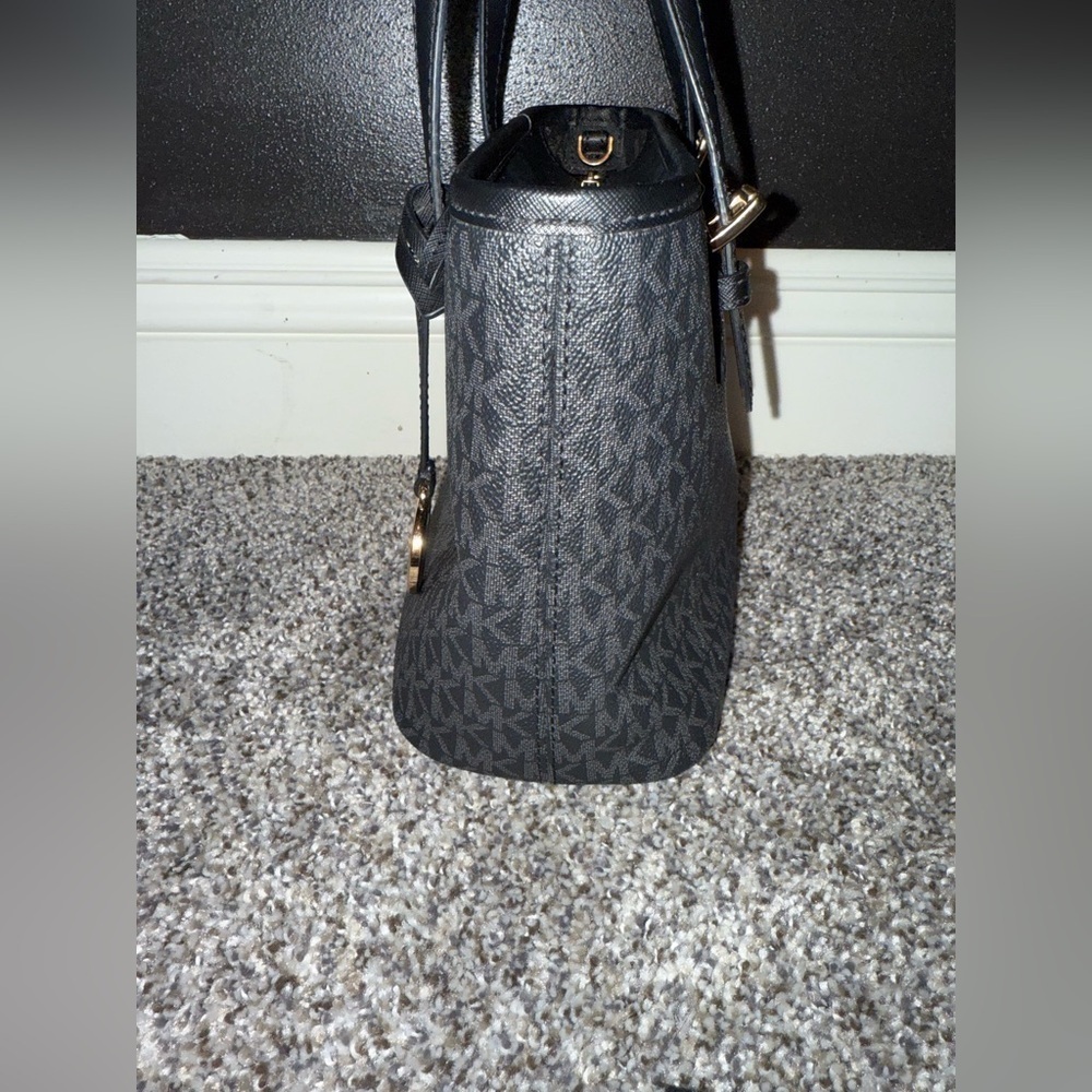 Michael Kors MK logo mini tote with logo crossbody strap - Picture 4 of 12